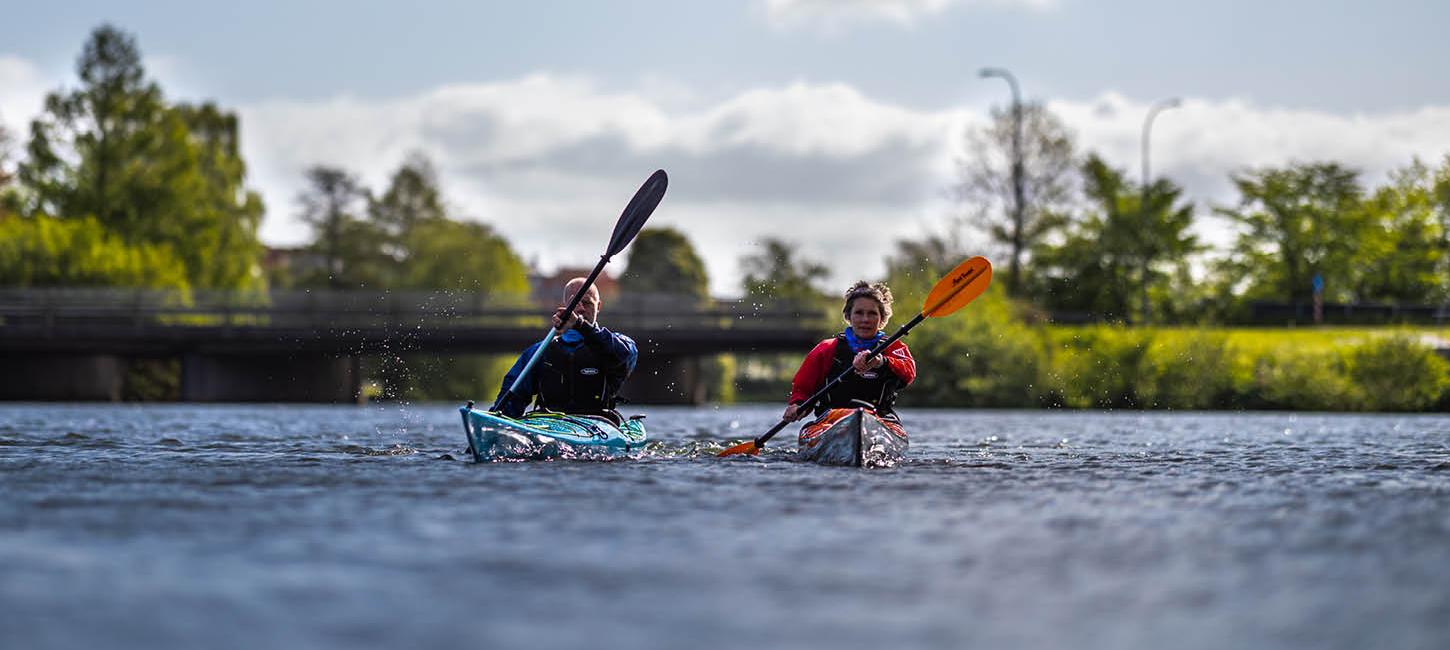 To kajakroere på Haderslev Dam