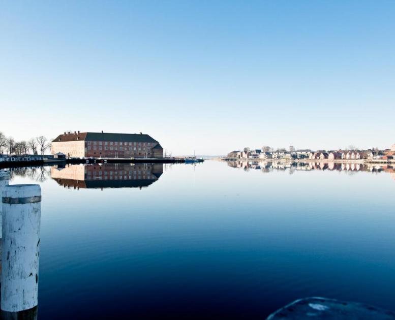 Sønderborg Slot set fra havnefronten